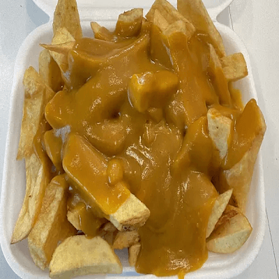 Chips & Curry Sauce 